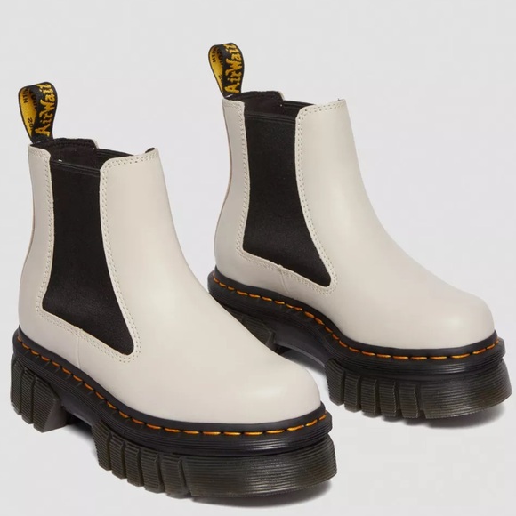 BRAND NEW ✨ Dr. Martens Platform Chelsea Boots - Picture 1 of 7